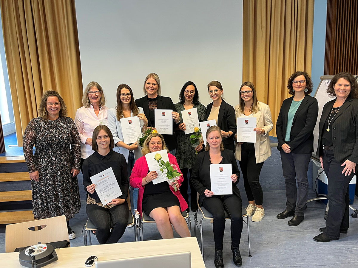 Zertifikatsüberreichung des SPFZ Mainz für die neuen Fachkräfte für Frühpädagogik